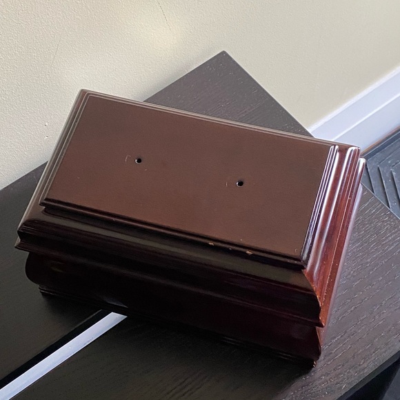 Bombay Company Mahogany Wood Red Velvet Lined Jewellery Box - Picture 12 of 15